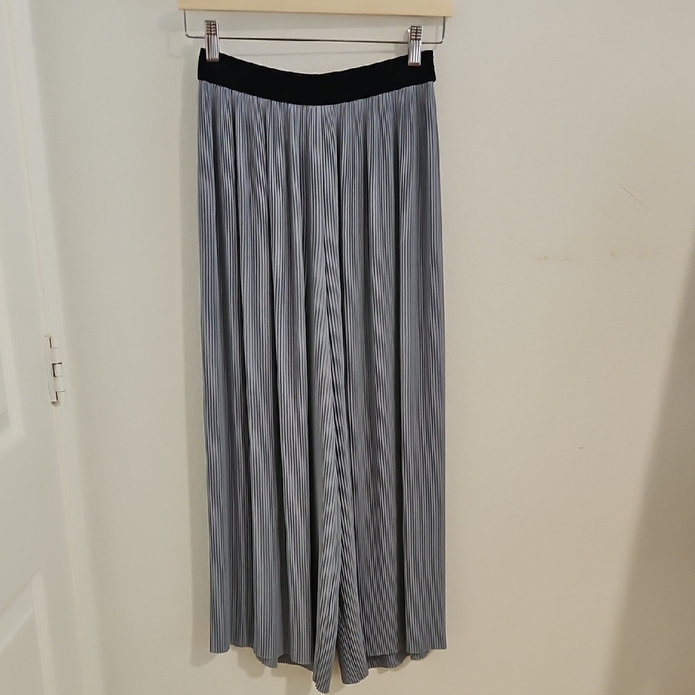 Zara Black and Gray Pleated Women's Pants